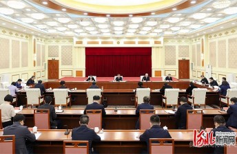 征求对经济工作的意见和建议 中共河北省委召开党外人士座谈会
